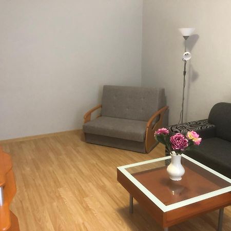 Appartamento Apartman Bea, Snp 12 Velky Krtis Esterno foto